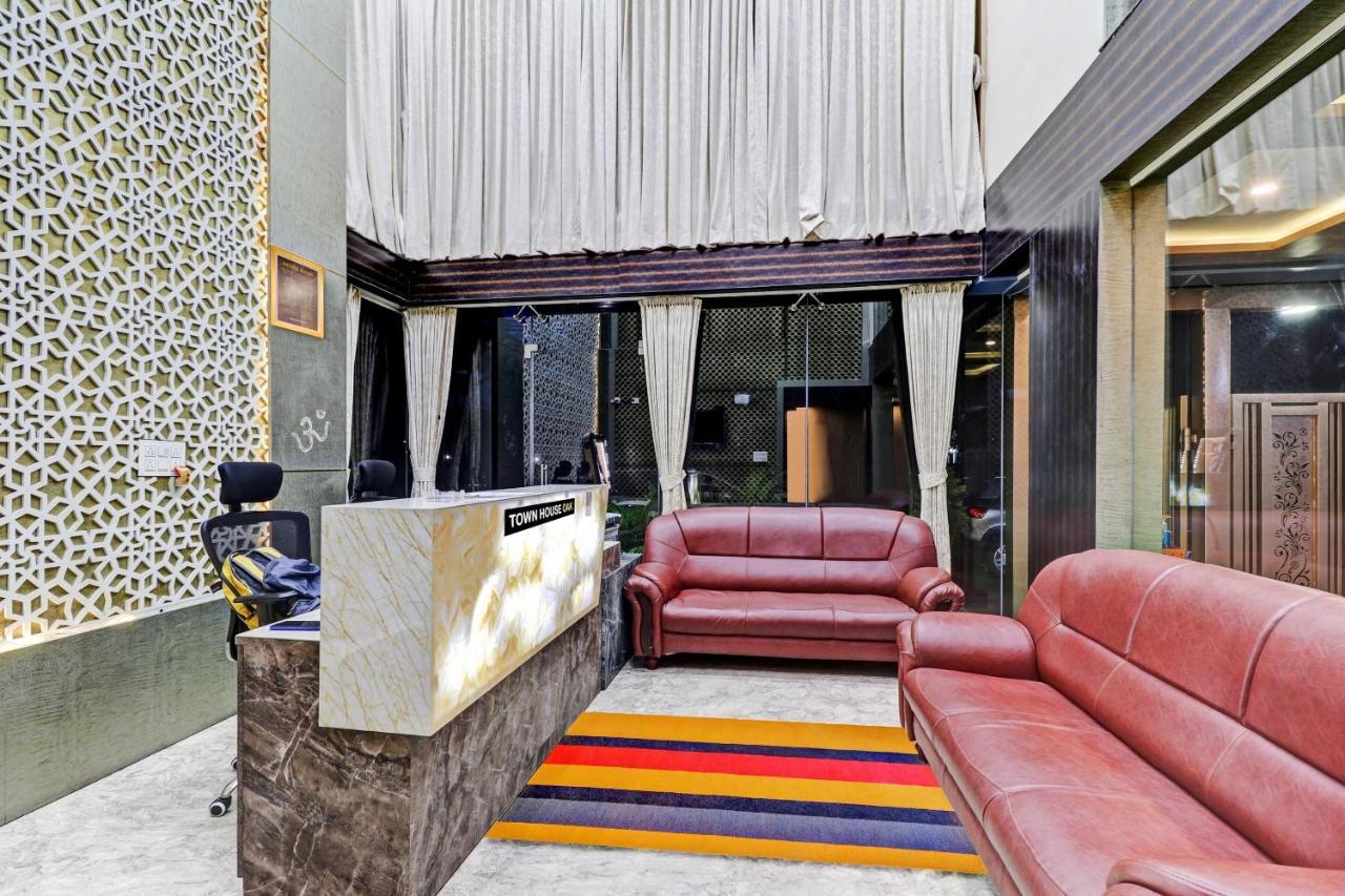 Townhouse Oak Dreamland Suites Yelahanka Екстер'єр фото